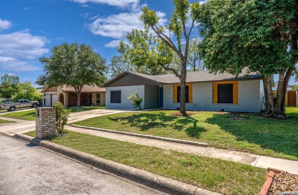 Photo of 3834 PIPERS CREST ST, San Antonio, TX 78251 (MLS # 2024062)