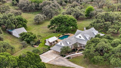 Photo of 204 SAVANNAH JON BLVD, Boerne, TX 78015 (MLS # 1959026)