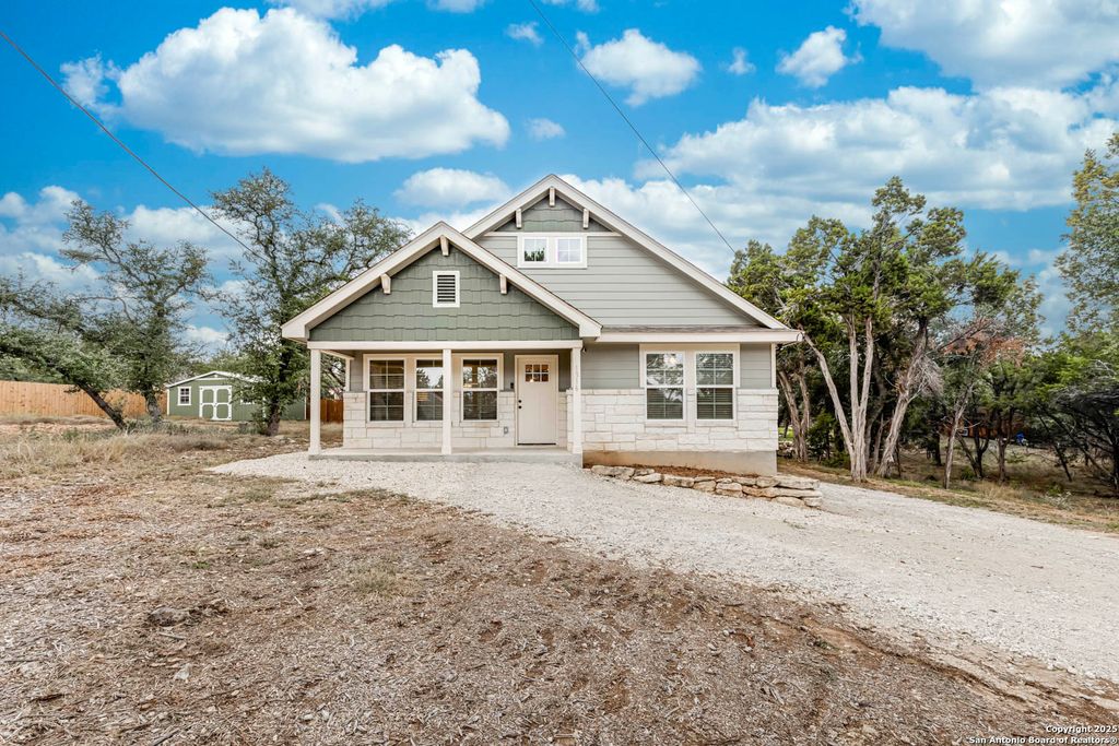 Photo of 1316 Cedar Bend, Canyon Lake, TX 78133 (MLS # 1924912)