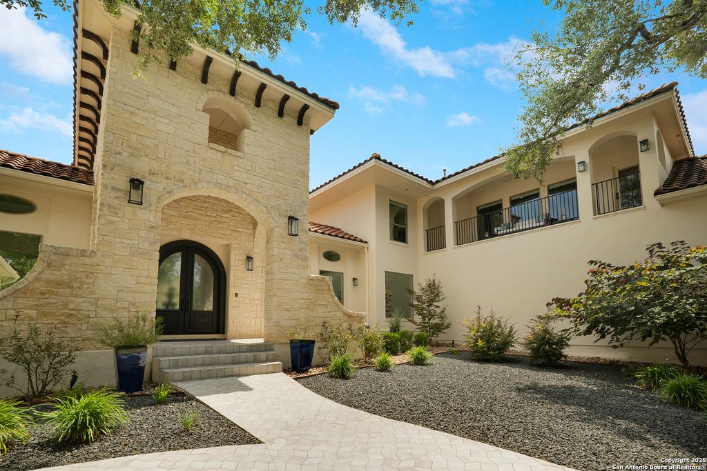 Photo of 170 Riverwood, Boerne, TX 78006 (MLS # 1933767)