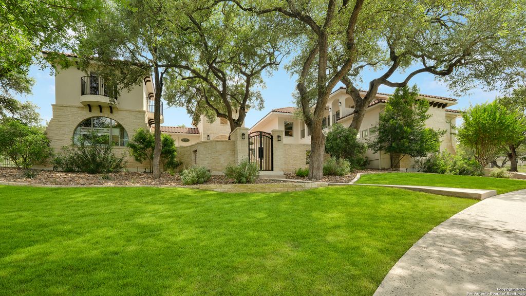 Photo of 170 Riverwood, Boerne, TX 78006 (MLS # 1933767)