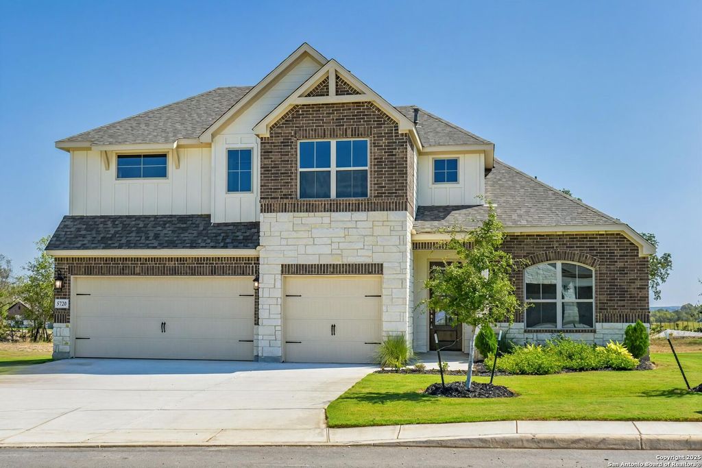 Photo of 5720 Provo Pl, San Antonio, TX 78263 (MLS # 1838588)
