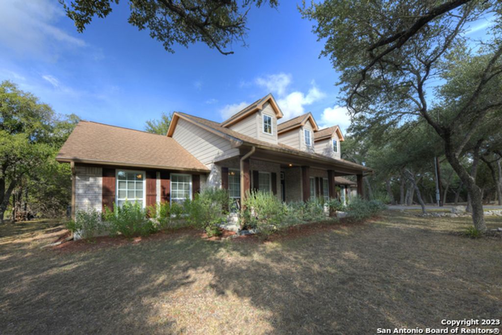 Photo of 2305 ROCKY RIDGE LOOP, Canyon Lake, TX 78133 (MLS # 1870888)