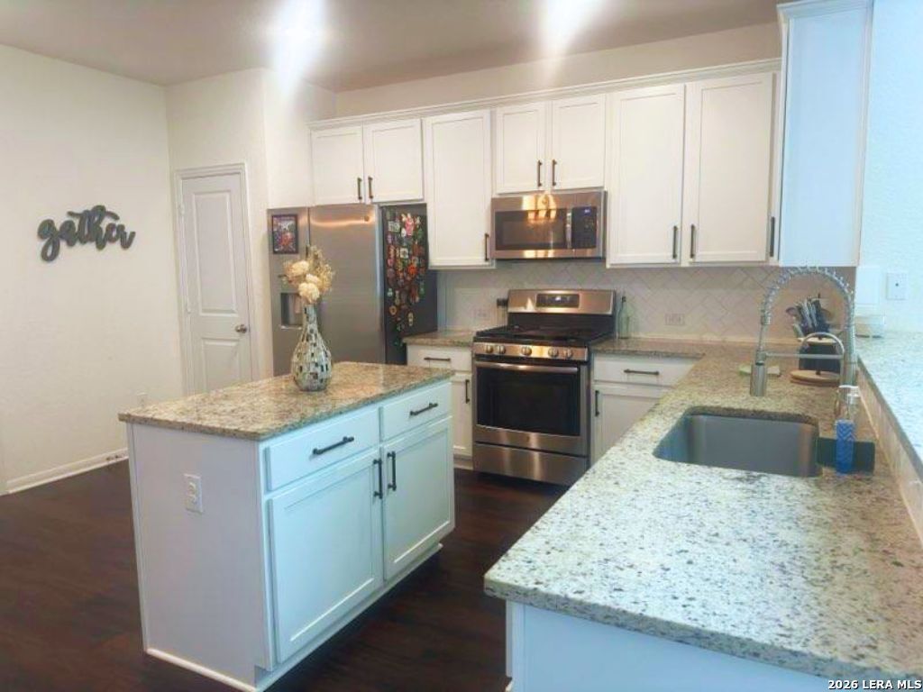 Photo of 8915 PEMBRIDGE WAY, Converse, TX 78109 (MLS # 1973262)