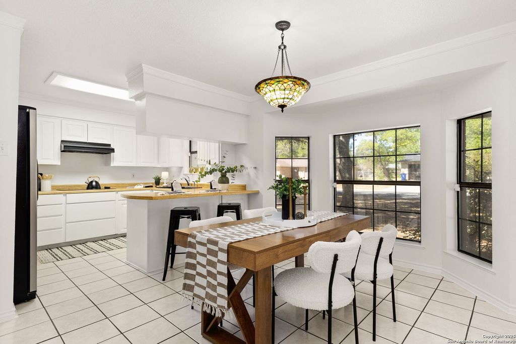 Photo of 1633 Willow, Seguin, TX 78155 (MLS # 1917487)