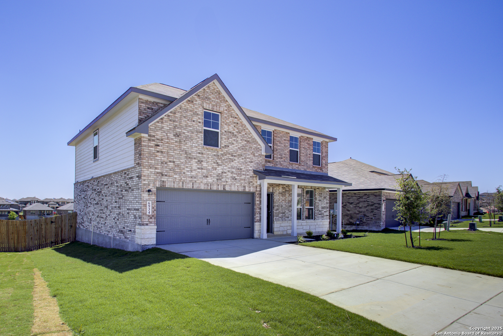 6934 Comanche Cave