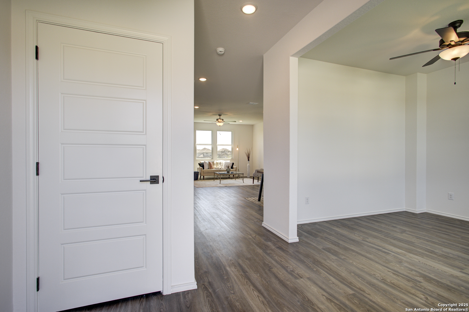 6934 Comanche Cave