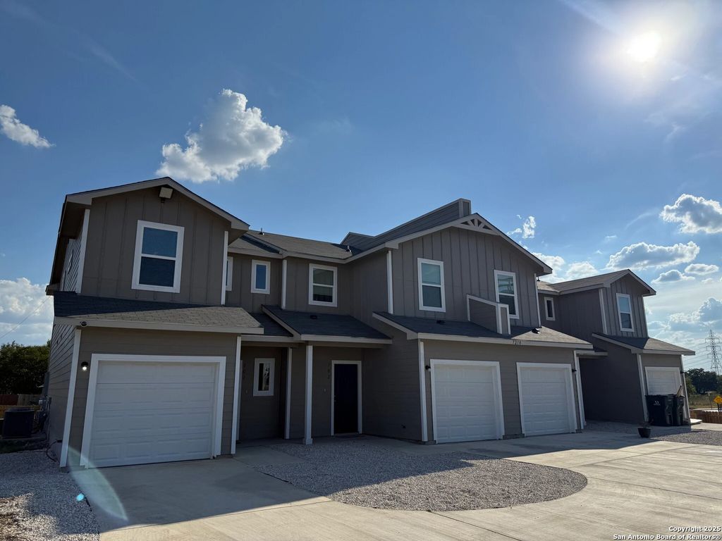 Photo of 7210 John Palmer Dr., San Antonio, TX 78239 (MLS # 1810650)