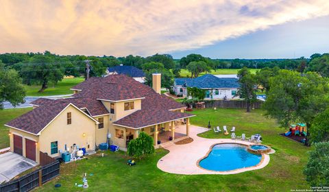 A home in La Vernia