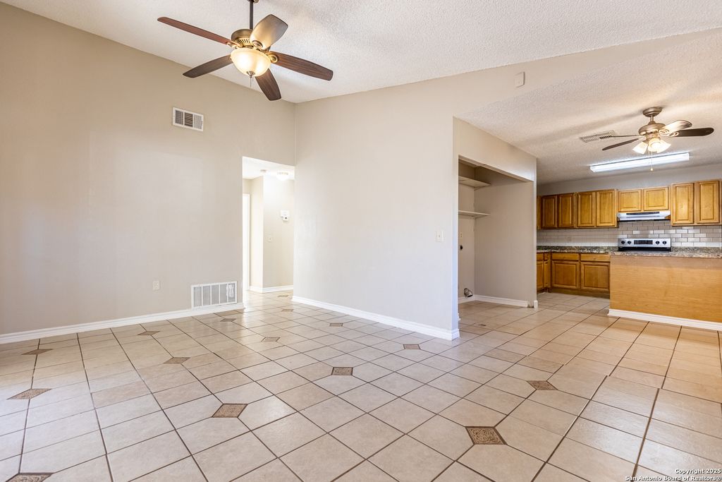 Photo of 9614 South Bend, San Antonio, TX 78250 (MLS # 1930102)