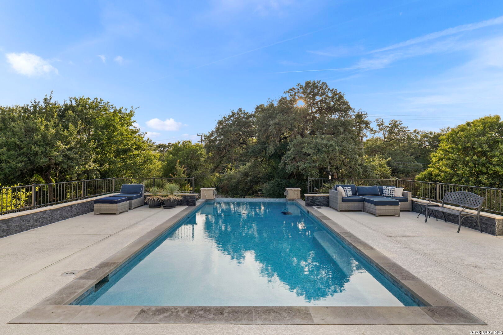 7330 Hovingham