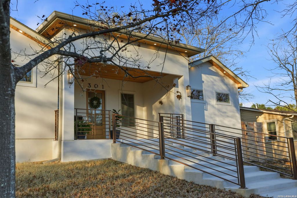 Photo of 301 tuttle, Terrell Hills, TX 78209 (MLS # 1939907)