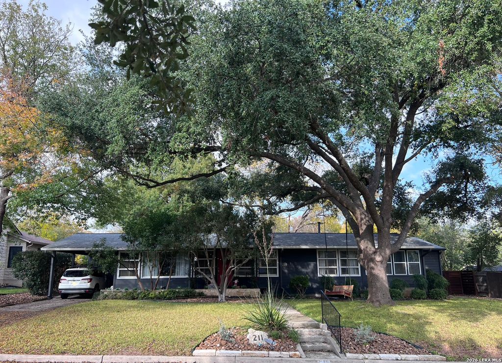 Photo of 211 Robinhood, San Antonio, TX 78209 (MLS # 1953542)