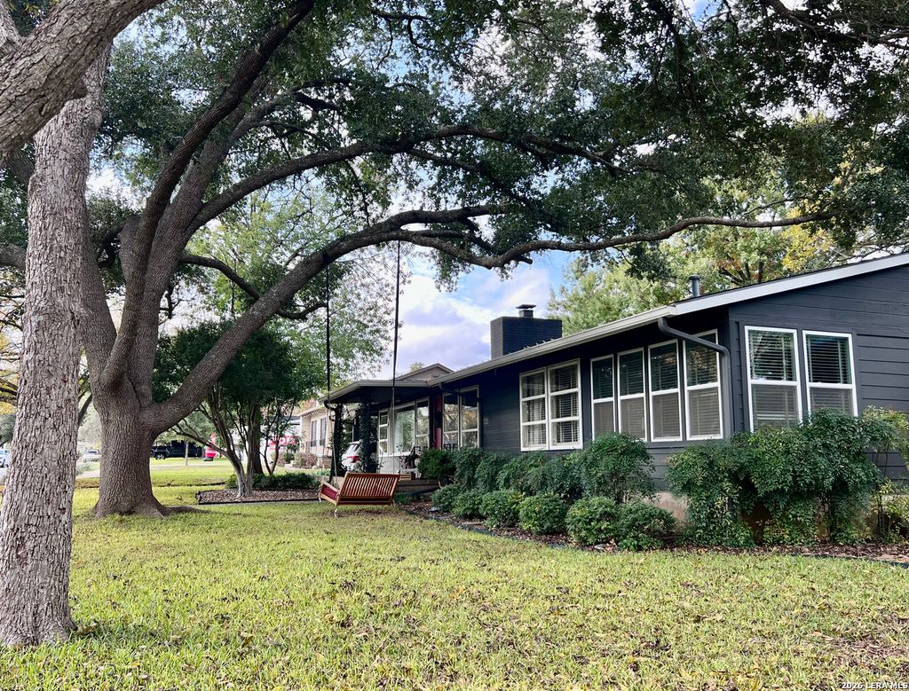 Photo of 211 Robinhood, San Antonio, TX 78209 (MLS # 1953542)