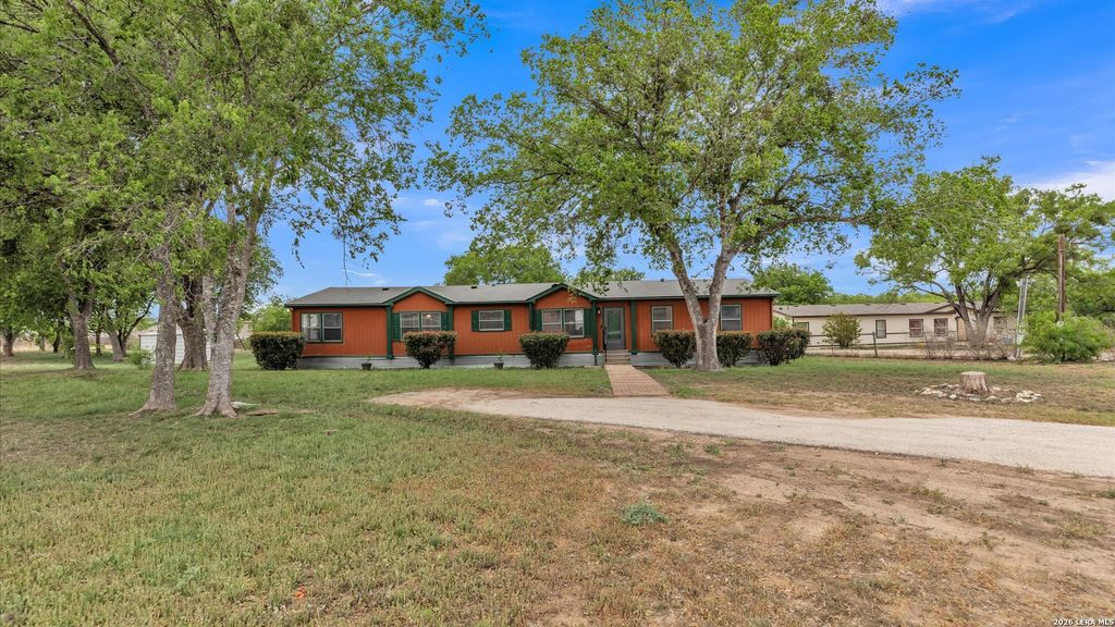 Photo of 3457 S FOSTER RD, San Antonio, TX 78222 (MLS # 1959881)