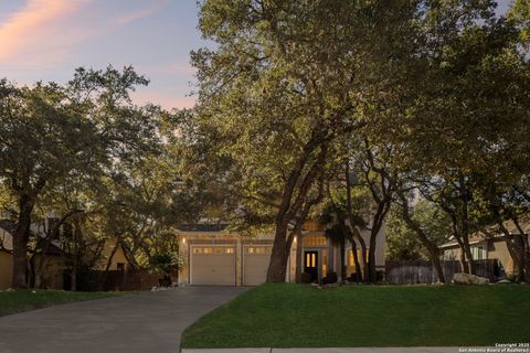 Photo of 19411 Sweet Oak, San Antonio, TX 78258 (MLS # 1925418)