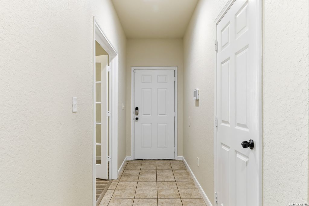 Photo of 7618 Paraiso, Boerne, TX 78015 (MLS # 1935287)