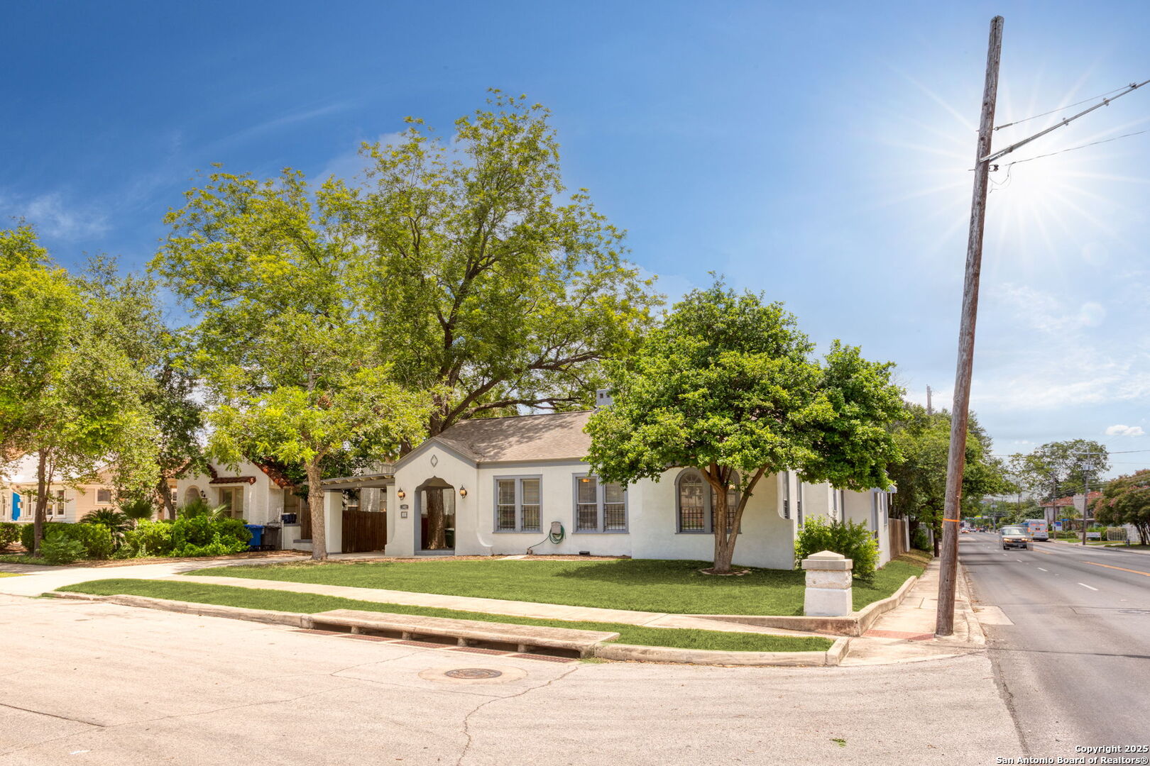 342 W Elsmere
