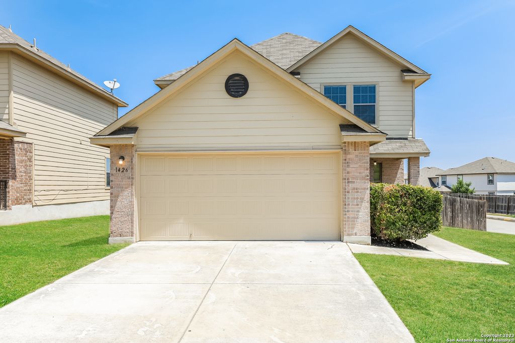 Photo of 1426 Durango Run, San Antonio, TX 78245 (MLS # 1937215)