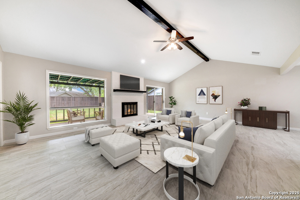 627 Summerwood