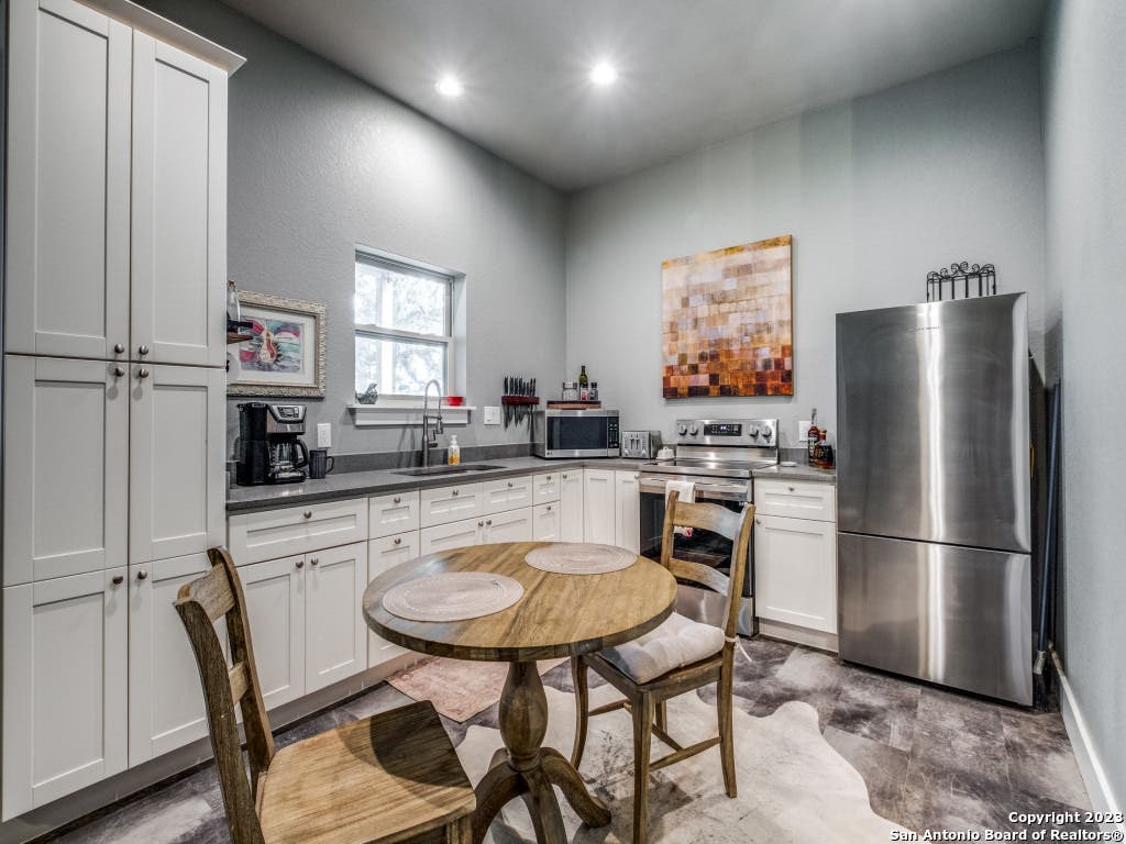 Photo of 338 Salt Grass Trail, Bandera, TX 78003 (MLS # 1933136)