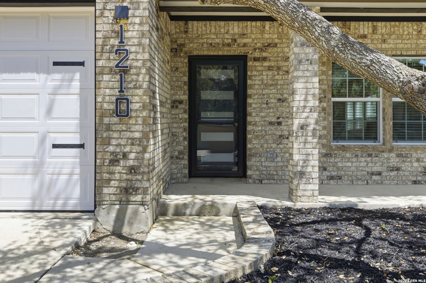 1210 Lynx Bend
