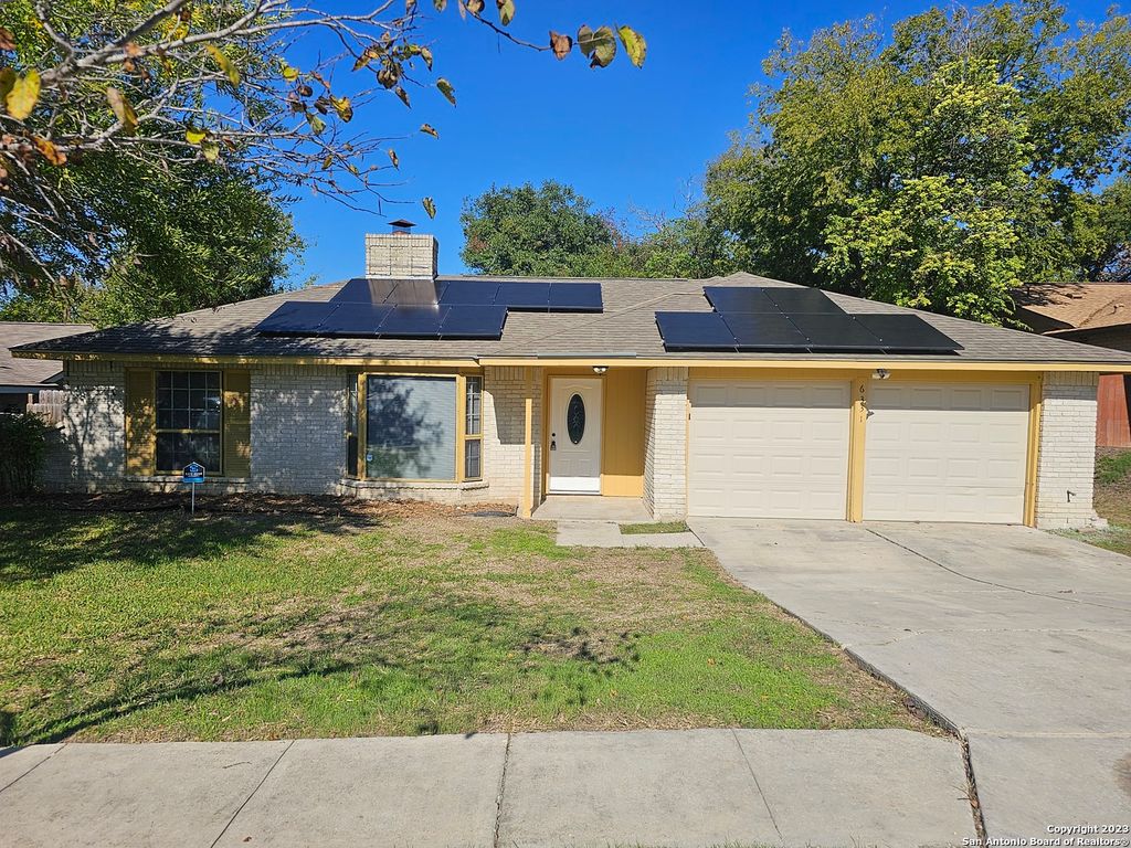 Photo of 6331 RIDGE TREE DR, San Antonio, TX 78233 (MLS # 1926752)