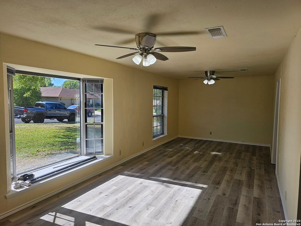 Photo of 6331 RIDGE TREE DR, San Antonio, TX 78233 (MLS # 1926752)