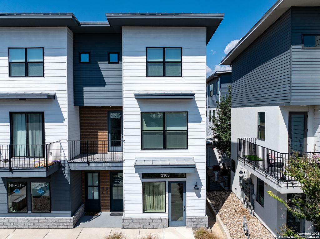 Photo of 1208 academy UNIT 2203, New Braunfels, TX 78130 (MLS # 1921730)