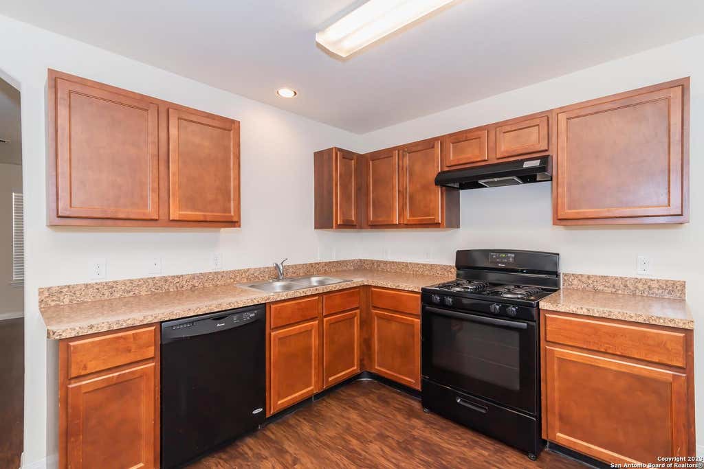 Photo of 10710 Goose Way, San Antonio, TX 78224 (MLS # 2007606)