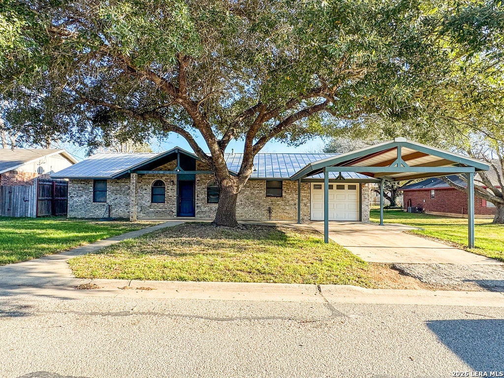 Photo of 904 W. WEST STREET, Stockdale, TX 78160 (MLS # 1940250)