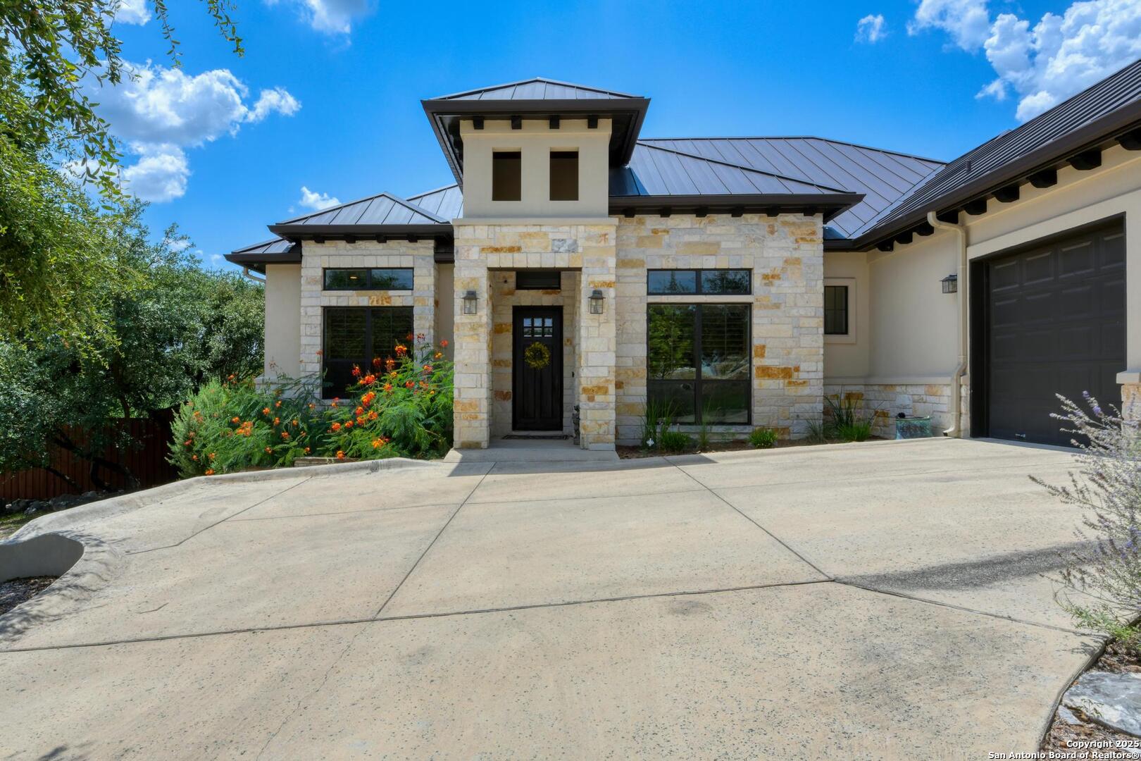 230 Paradise Hills