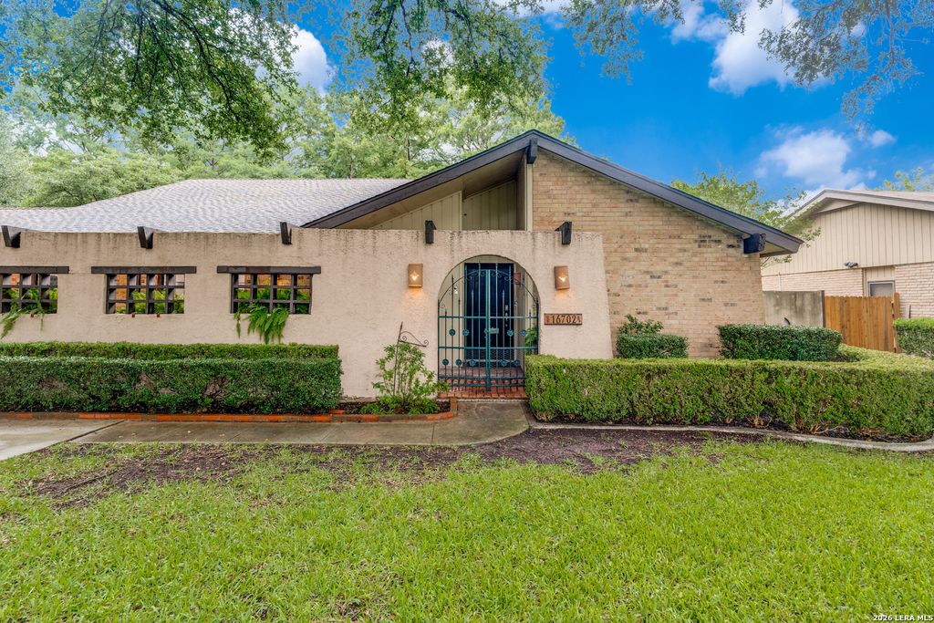 Photo of 16702 Hunting Valley, San Antonio, TX 78247 (MLS # 1973591)