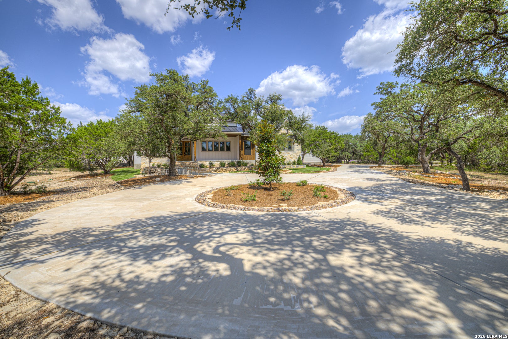381 MEXICAN HAT DR