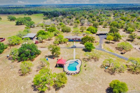 A home in Natalia