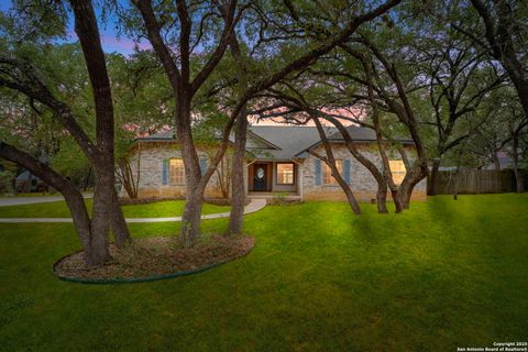 8902 Enchanted Park Boerne TX 78015