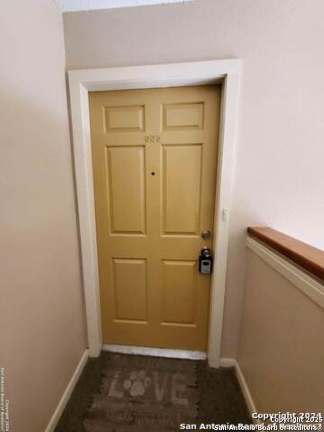 2255 Thousand Oaks 605