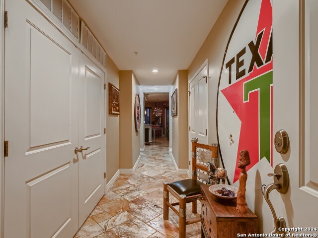 215 CENTER ST 307