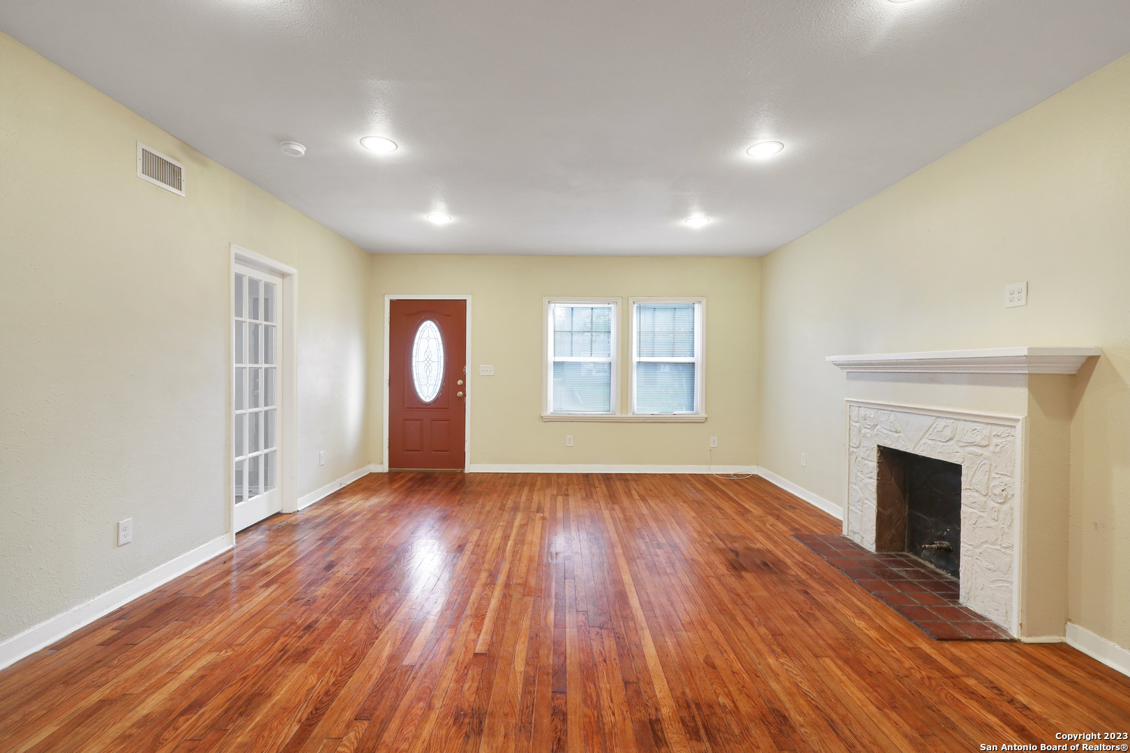 255 NATALEN AVE 101