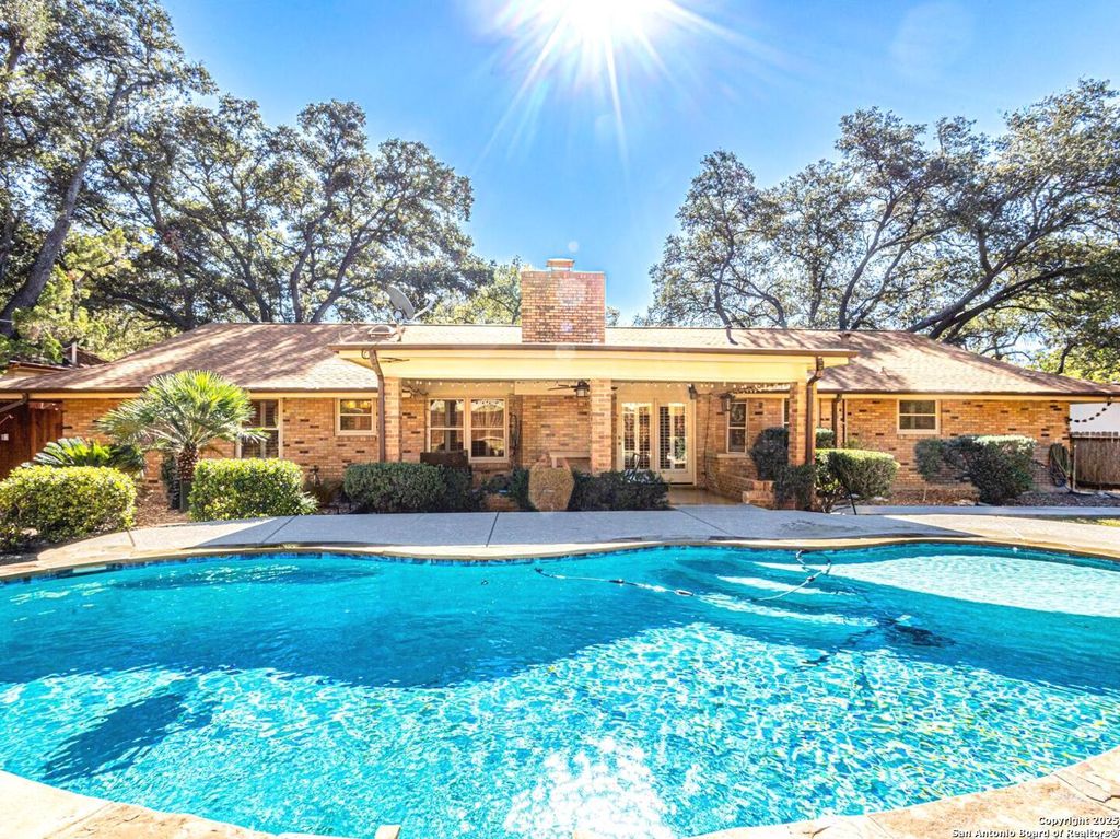 Photo of 729 Rocklyn Dr, Windcrest, TX 78239 (MLS # 1923097)