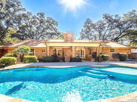 729 Rocklyn Dr Windcrest TX 78239