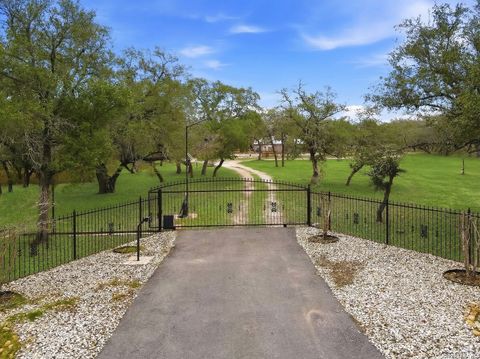 561 County Road 785 Natalia TX 78059