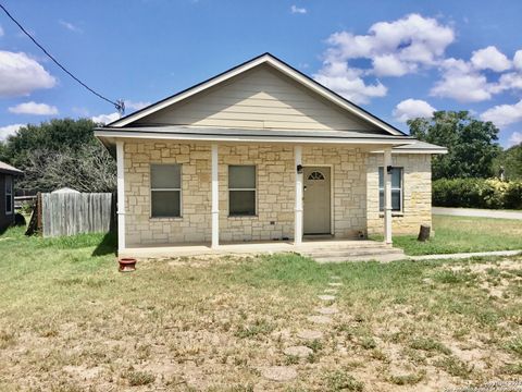 A home in Devine