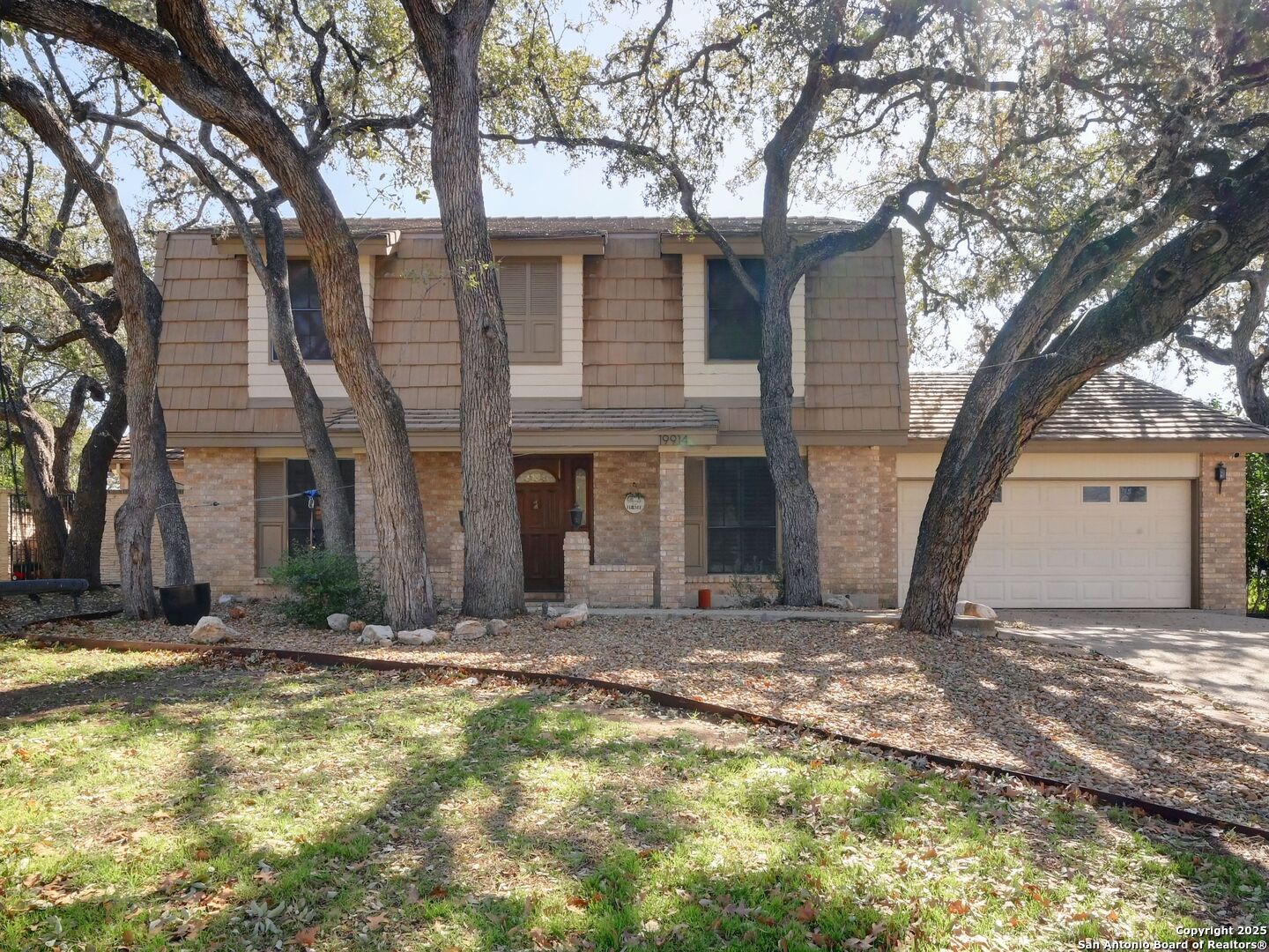 19914 Encino Ridge