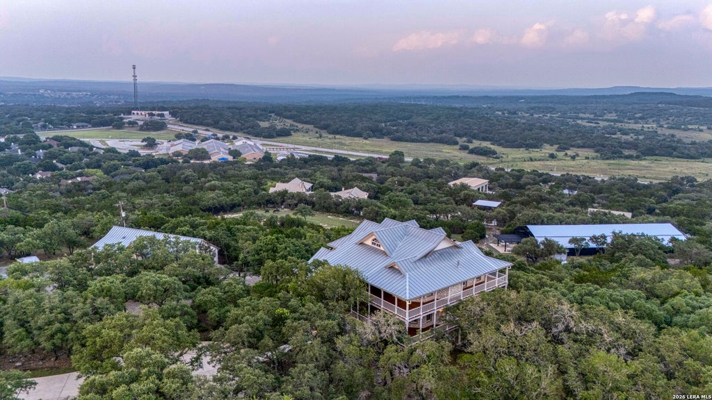 Photo of 7419 SECRETARIAT LN, Fair Oaks Ranch, TX 78015 (MLS # 1994180)