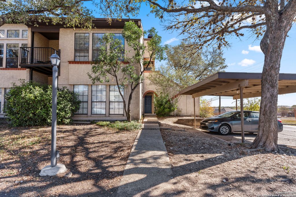 Photo of 6100 Woodlake 312 #312, San Antonio, TX 78244 (MLS # 1928894)