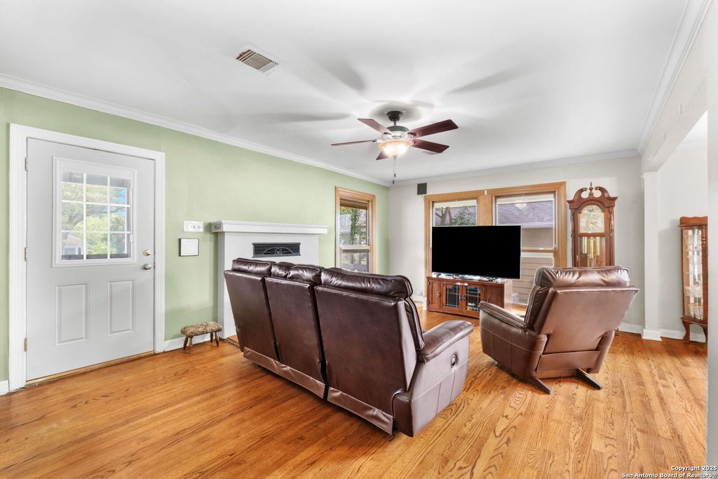 Photo of 135 Corona, San Antonio, TX 78209 (MLS # 1886147)