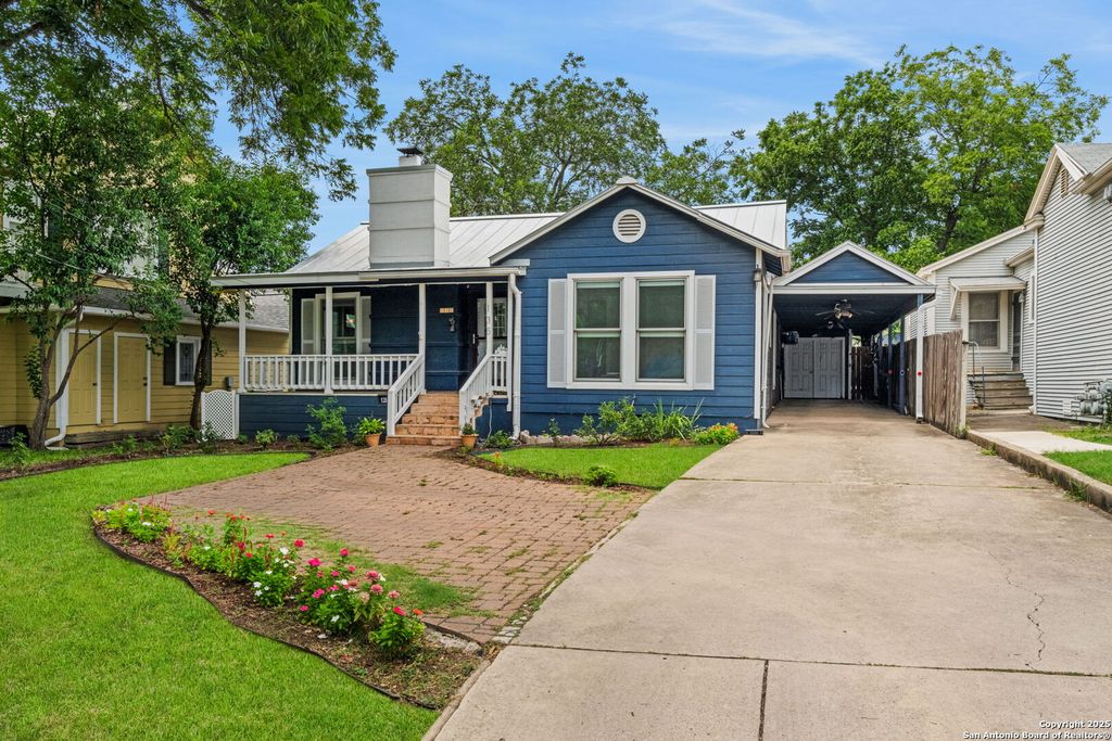 Photo of 135 Corona, San Antonio, TX 78209 (MLS # 1886147)