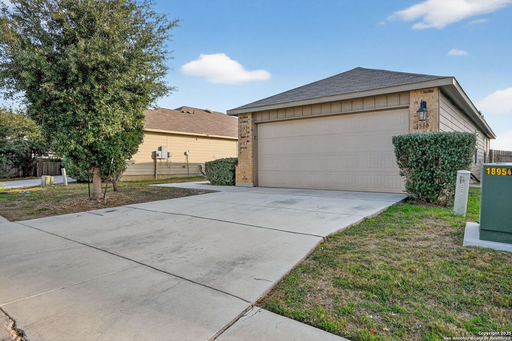 Photo of 7510 Josephs Way, Converse, TX 78109 (MLS # 1929904)