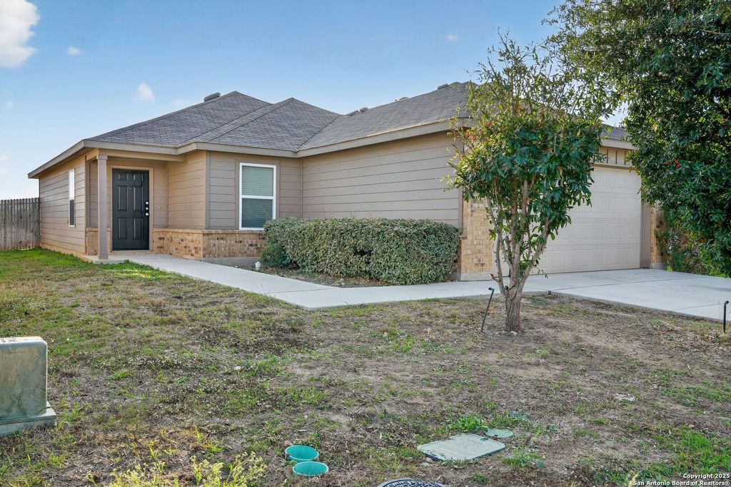 Photo of 7510 Josephs Way, Converse, TX 78109 (MLS # 1929904)